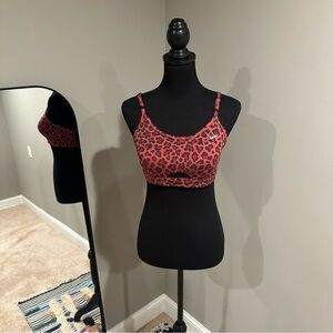 NWT SZM: Nike W Indy Red/Black Leopard Glitter LS Padded Bra (DD1387-661) Size M